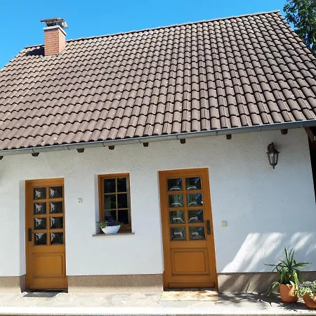 Ein Bett Im Kornfeld - Haus Weitblick - Mit Innenpool